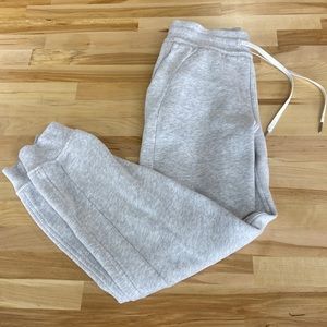 Lululemon grey scuba jogger